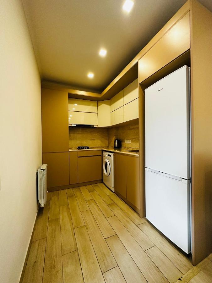 Suite Apartment On Pushkin Street Yerevan Exterior foto
